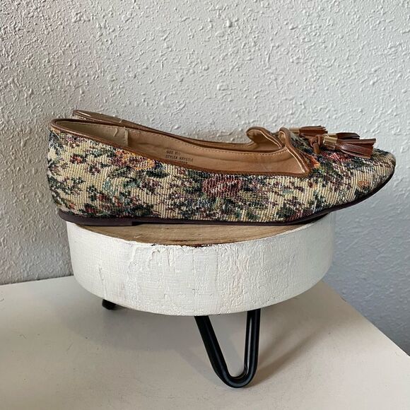 Celebrity Pink Slip On Flats Size 8.5 EUC - Picture 2 of 6